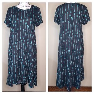 Carly, Black with Blue Arrows